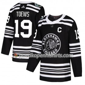 Chicago Blackhawks Jonathan Toews 19 2019 Winter Classic Adidas Zwart Authentic Shirt - Mannen